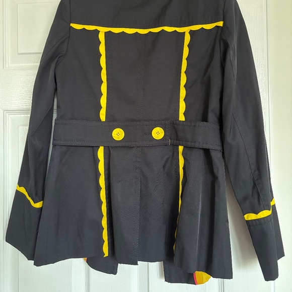 EUC Jessica Simpson navy and yellow raincoat size S - Picture 4 of 4